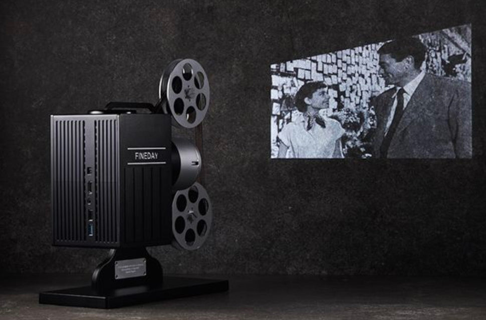 FINEDAY Projector